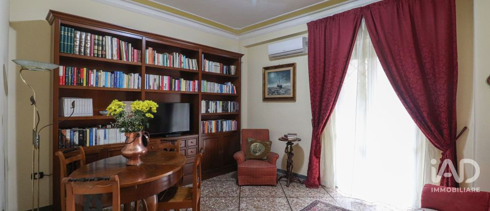 Four-room apartment of 114 m² in Roma (00179)