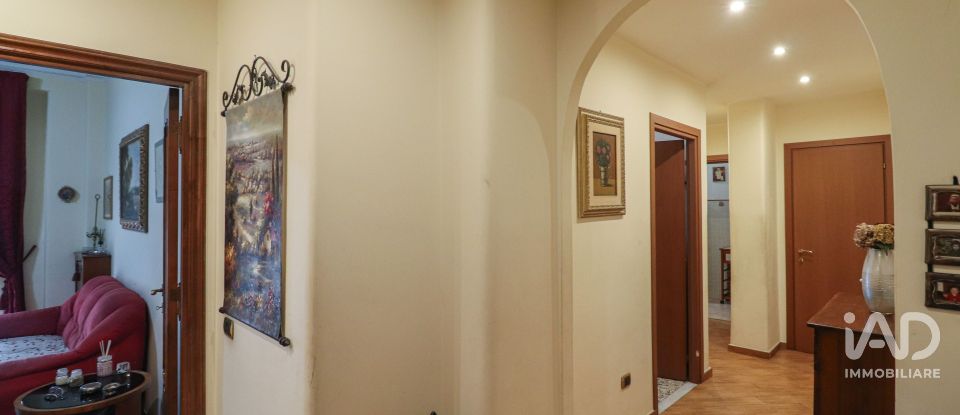 Four-room apartment of 114 m² in Roma (00179)