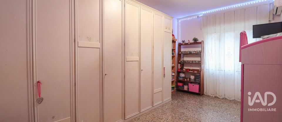Four-room apartment of 114 m² in Roma (00179)