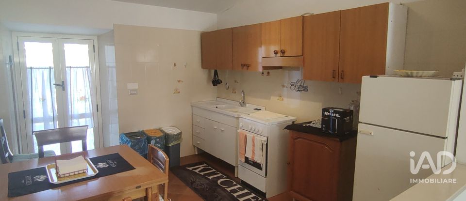 Casa indipendente / Villa 8 locali di 230 m² in Cossignano (63067)