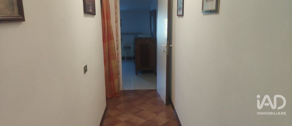 Casa indipendente / Villa 8 locali di 230 m² in Cossignano (63067)