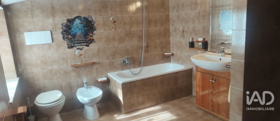 Casa indipendente / Villa 8 locali di 230 m² in Cossignano (63067)