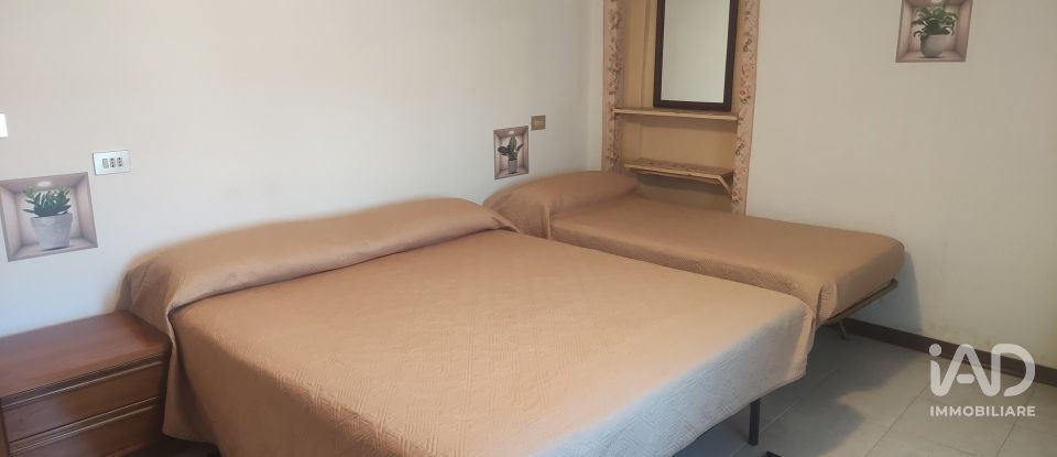 Casa indipendente / Villa 8 locali di 230 m² in Cossignano (63067)