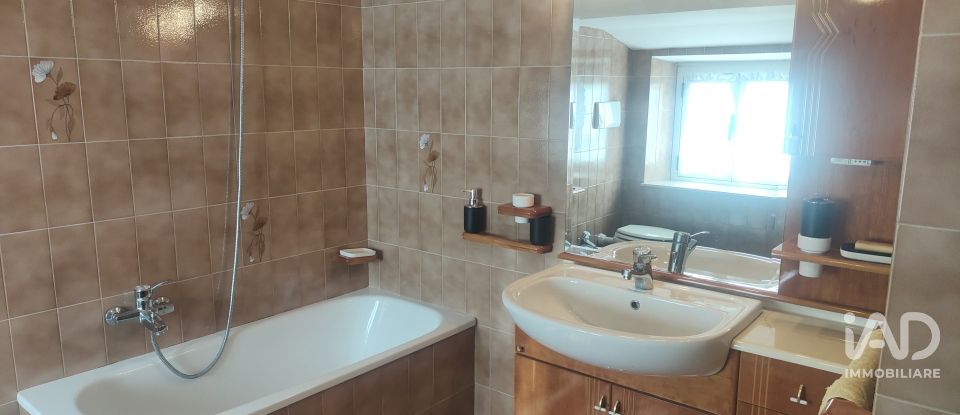 Casa indipendente / Villa 8 locali di 230 m² in Cossignano (63067)