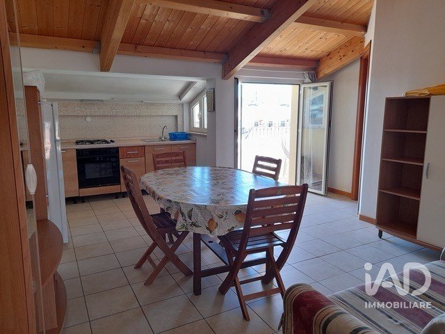 Apartment 6 rooms of 87 m² in Tortoreto (64018)