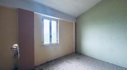 Rifugio 10 locali di 400 m² in Controguerra (64010)