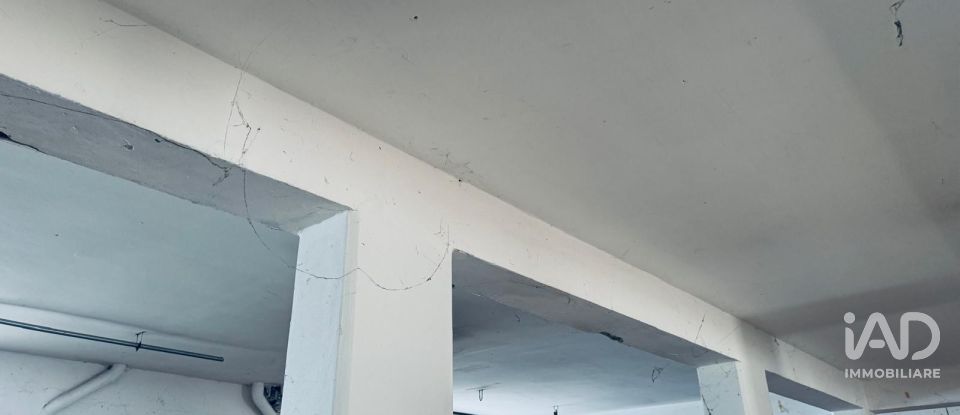 Rifugio 10 locali di 400 m² in Controguerra (64010)