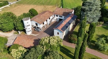 Casa indipendente / Villa 33 locali di 1.300 m² in Desenzano del Garda (25015)