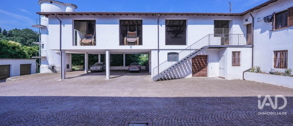 Casa indipendente / Villa 33 locali di 1.300 m² in Desenzano del Garda (25015)
