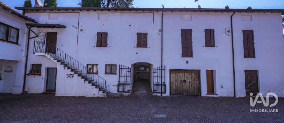 Casa indipendente / Villa 33 locali di 1.300 m² in Desenzano del Garda (25015)