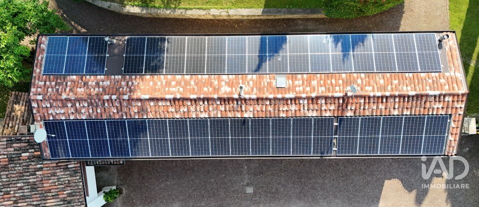 Casa indipendente / Villa 33 locali di 1.300 m² in Desenzano del Garda (25015)