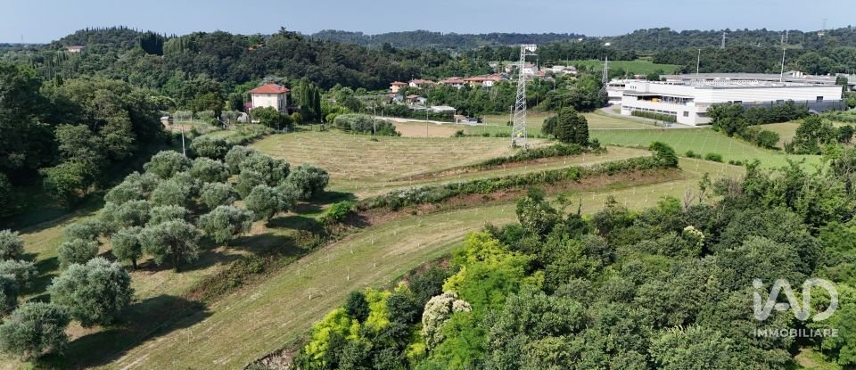 Casa indipendente / Villa 33 locali di 1.300 m² in Desenzano del Garda (25015)