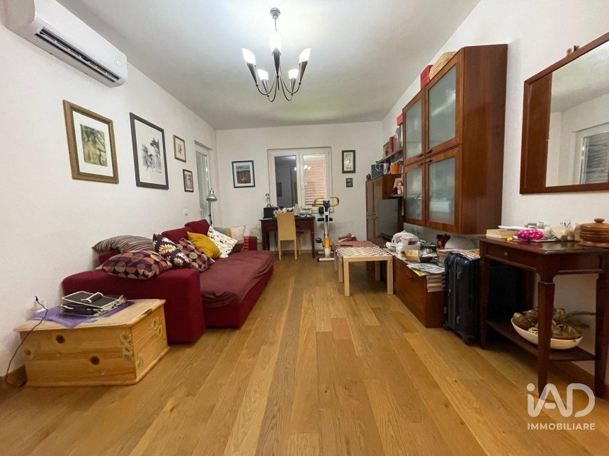 Three-room apartment of 70 m² in Martinsicuro (64014)