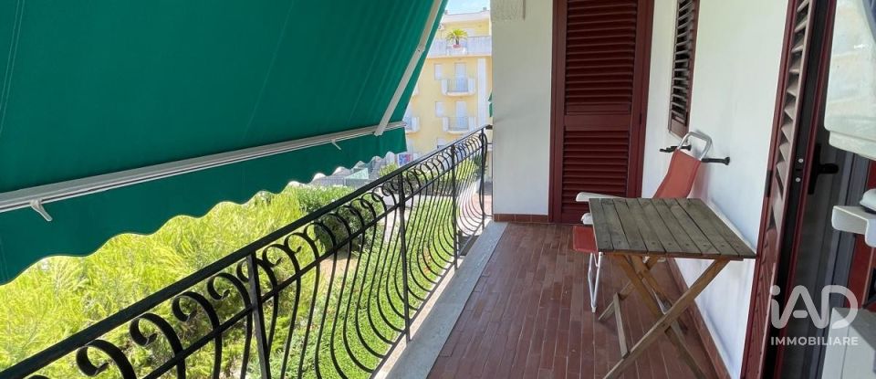 Three-room apartment of 70 m² in Martinsicuro (64014)