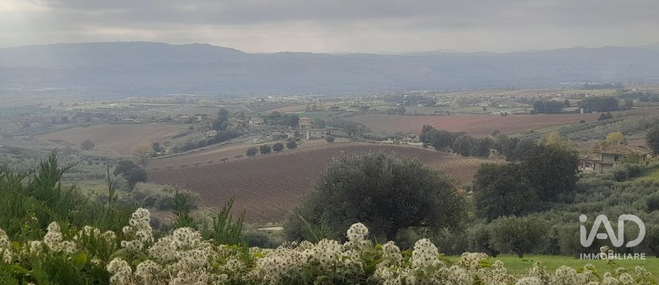 Villa Bifamiliare 16 locali di 216 m² in Roseto degli Abruzzi (64026)