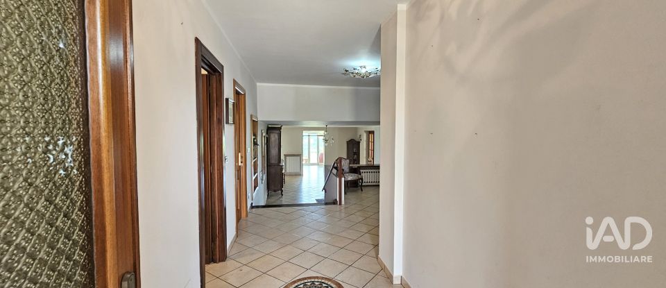 Apartment 6 rooms of 300 m² in Borgo San Dalmazzo (12011)