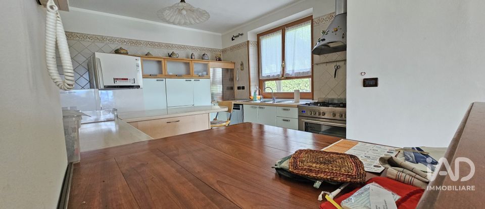 Apartment 6 rooms of 300 m² in Borgo San Dalmazzo (12011)