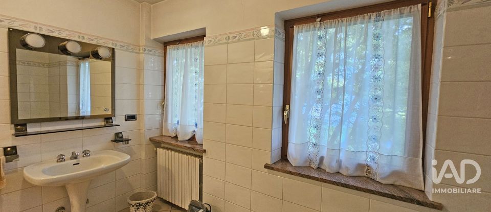 Apartment 6 rooms of 300 m² in Borgo San Dalmazzo (12011)