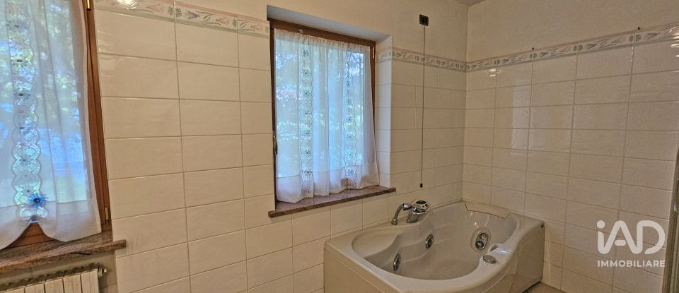 Apartment 6 rooms of 300 m² in Borgo San Dalmazzo (12011)