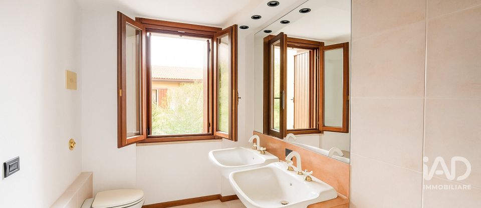 Villa a schiera 6 locali di 195 m² in Sirmione (25019)