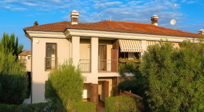 Villa a schiera 6 locali di 195 m² in Sirmione (25019)