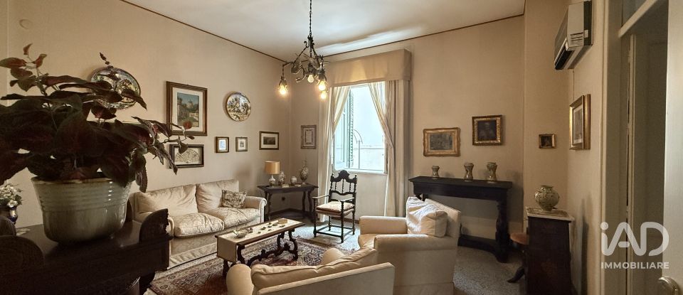 Appartamento 5 locali di 151 m² a Palermo (90141)