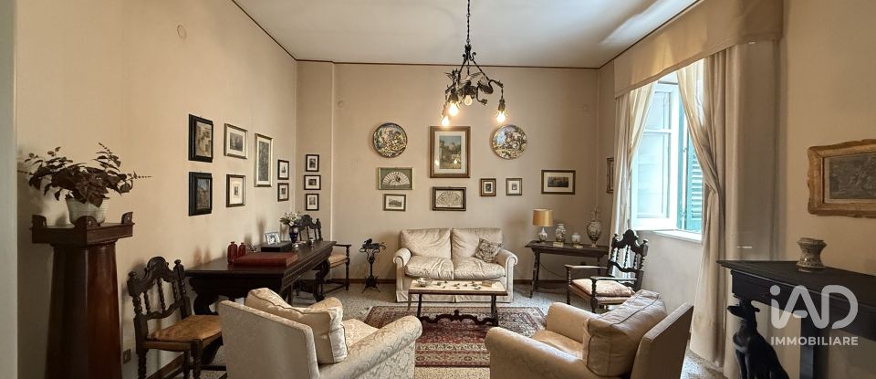 Appartamento 5 locali di 151 m² a Palermo (90141)