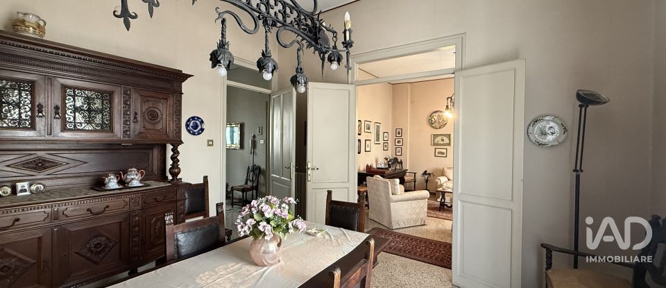 Appartamento 5 locali di 151 m² a Palermo (90141)