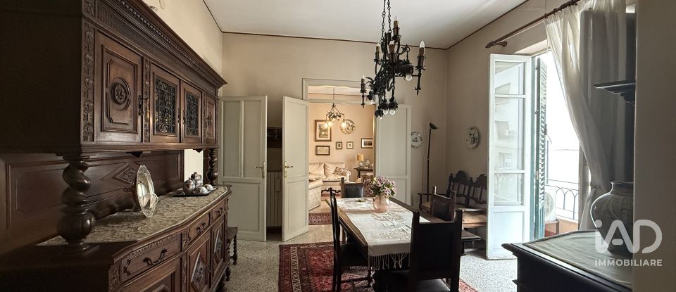 Appartamento 5 locali di 151 m² a Palermo (90141)