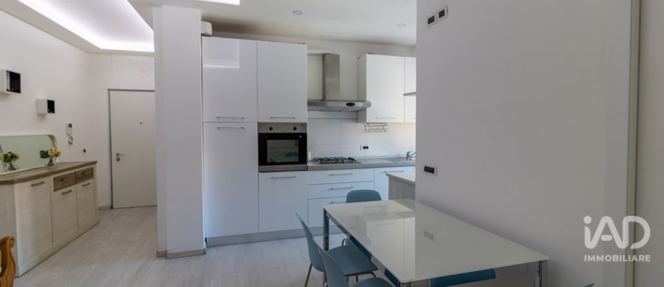 Four-room apartment of 80 m² in Trento (38121)