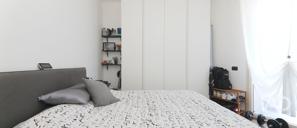 Four-room apartment of 60 m² in Genova (16126)