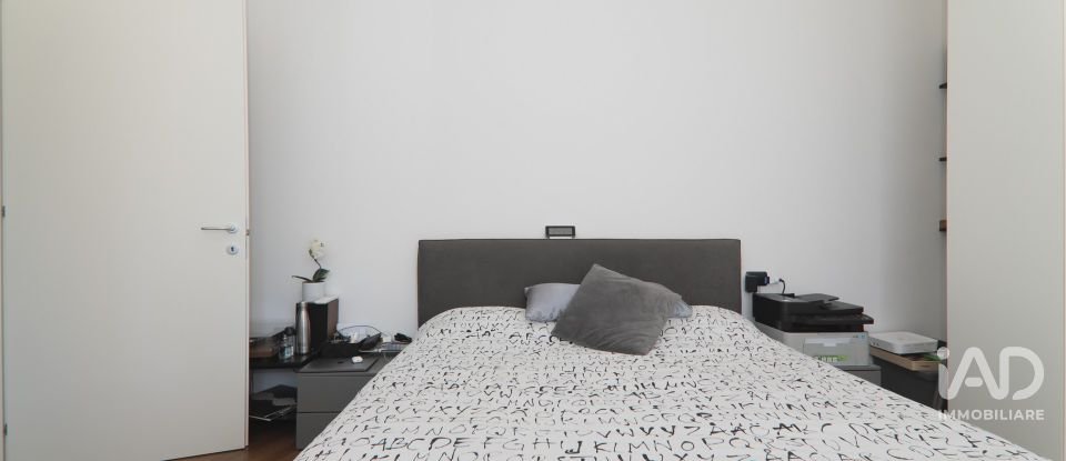 Four-room apartment of 60 m² in Genova (16126)