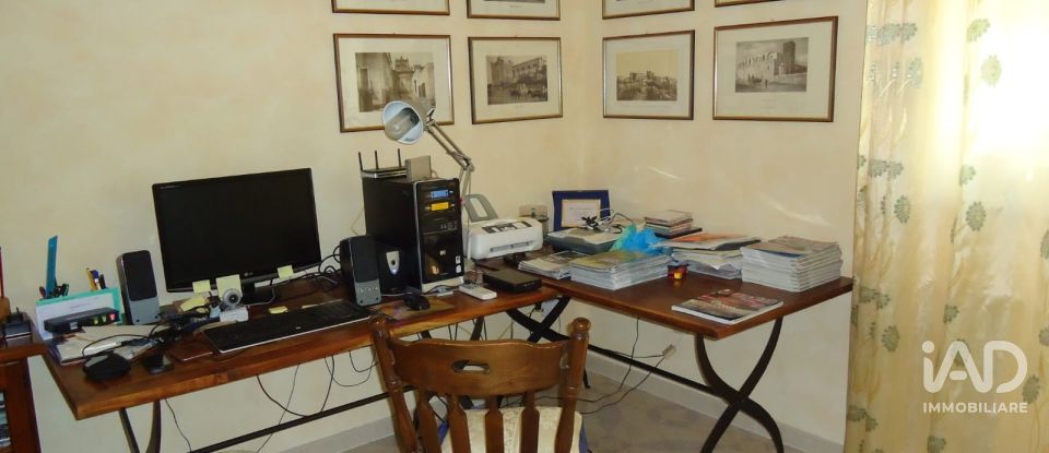 Apartment 6 rooms of 140 m² in Brindisi (72100)