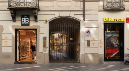 Trilocale di 50 m² a Torino (10122)