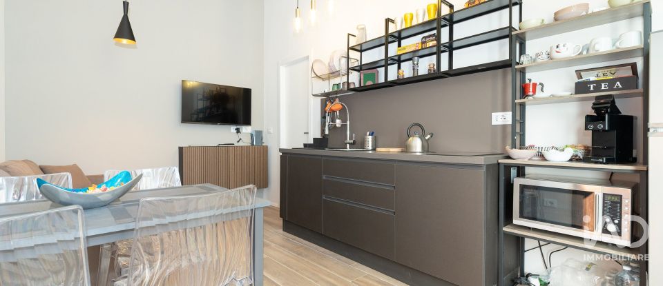 Trilocale di 50 m² a Torino (10122)