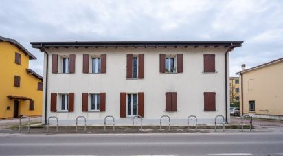 Casa indipendente / Villa 4 locali di 200 m² in Mirandola (41037)