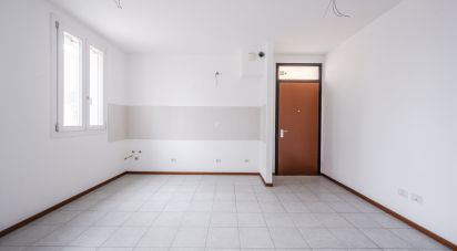 Casa indipendente / Villa 4 locali di 200 m² in Mirandola (41037)