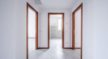 Casa indipendente / Villa 4 locali di 200 m² in Mirandola (41037)