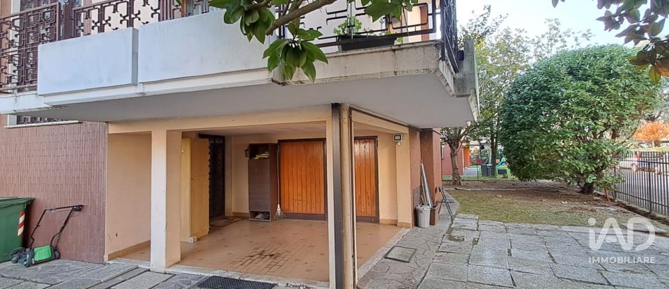 House boat 10 rooms of 210 m² in Padova (35141)