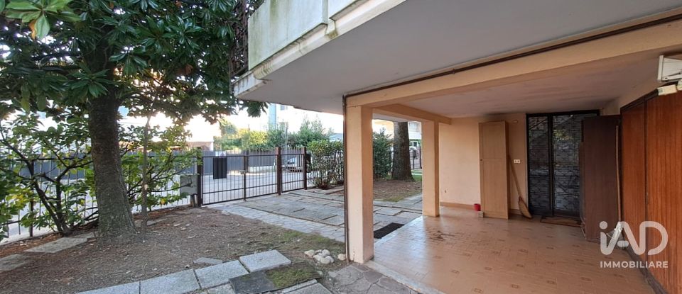 House boat 10 rooms of 210 m² in Padova (35141)