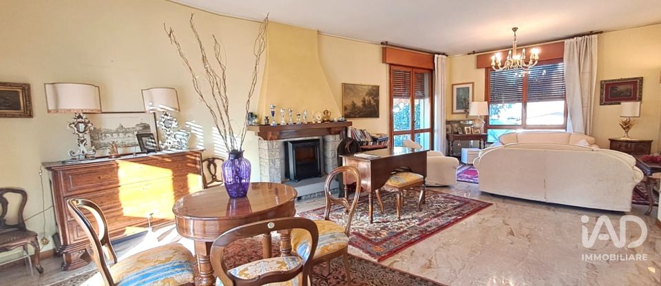 House boat 10 rooms of 210 m² in Padova (35141)