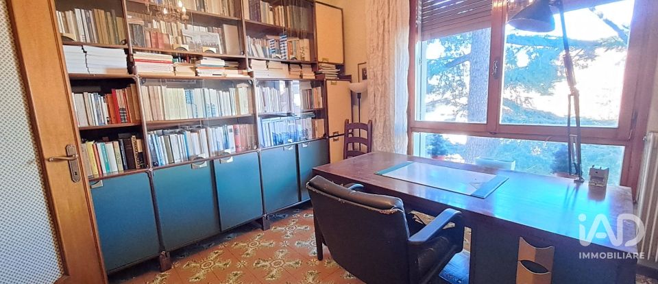 House boat 10 rooms of 210 m² in Padova (35141)