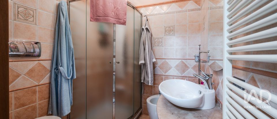 House 8 rooms of 382 m² in Concordia sulla Secchia (41033)