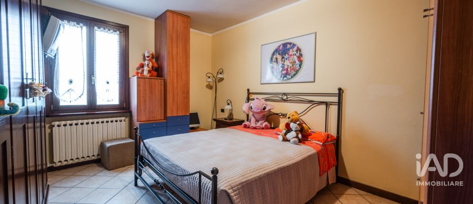 House 8 rooms of 382 m² in Concordia sulla Secchia (41033)