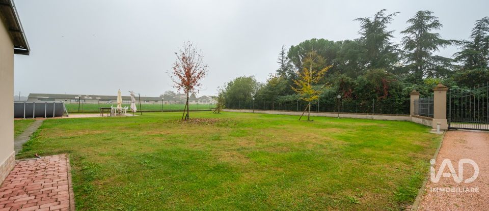 House 8 rooms of 382 m² in Concordia sulla Secchia (41033)