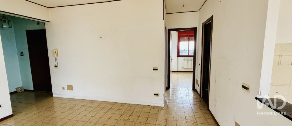 Appartamento 5 locali di 78 m² a Genova (16138)