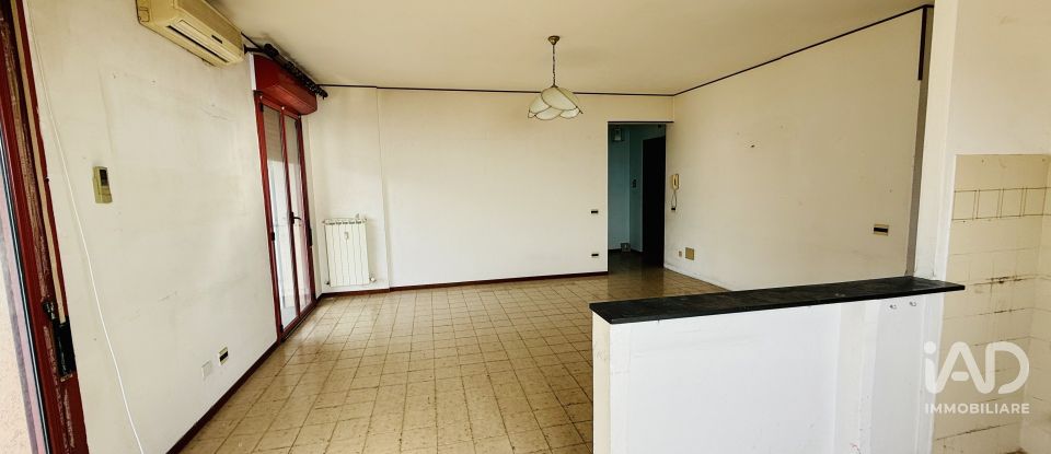 Appartamento 5 locali di 78 m² a Genova (16138)