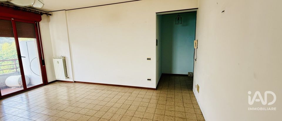 Appartamento 5 locali di 78 m² a Genova (16138)