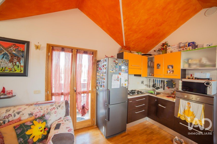 Four-room apartment of 57 m² in Fano (61032)