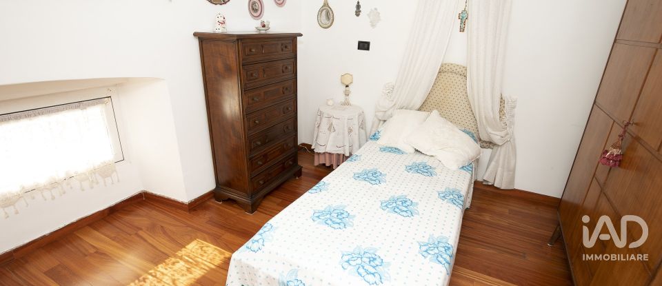 Appartamento 7 locali di 145 m² a Genova (16145)